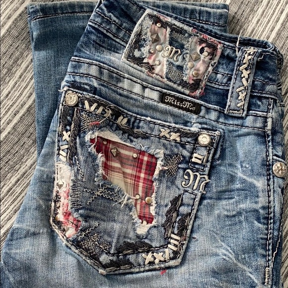 Distressed Flannel Miss Mes - Picture 2 of 7